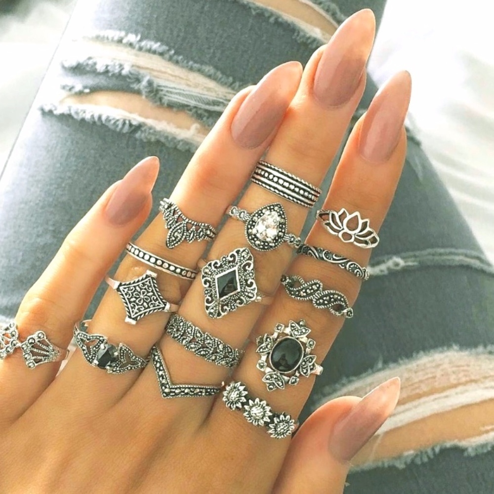 Baroque Black 15 Silver Boho Ring Set Flowers